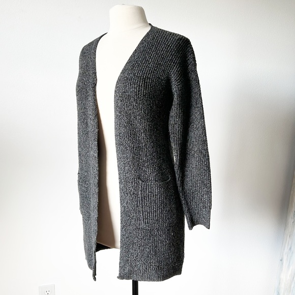 Carly Jeans Los Angeles Cardigan Sweater - Picture 2 of 16